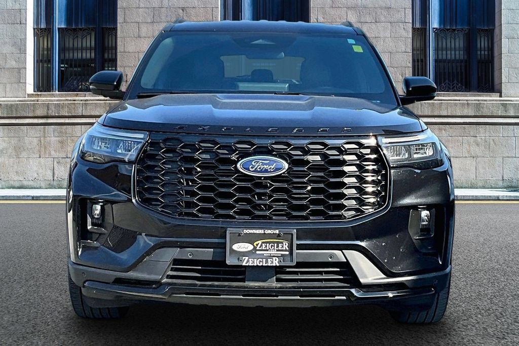 Certified 2025 Ford Explorer ST-Line w/ ST-Line Street Pack AWD/4WD image 3