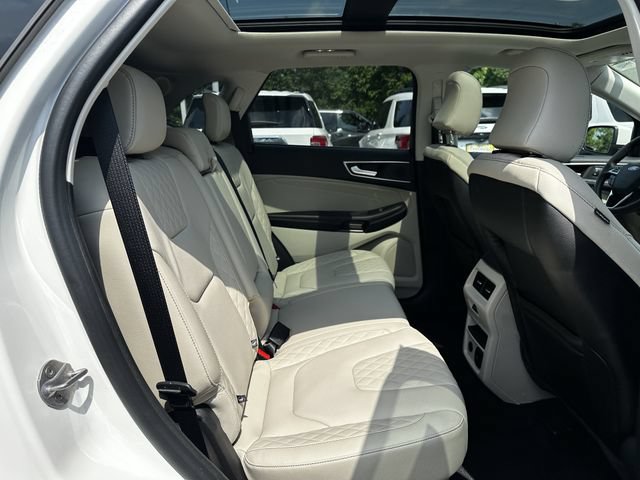 Certified 2024 Ford Edge Titanium w/ Titanium Elite Package AWD/4WD image 38