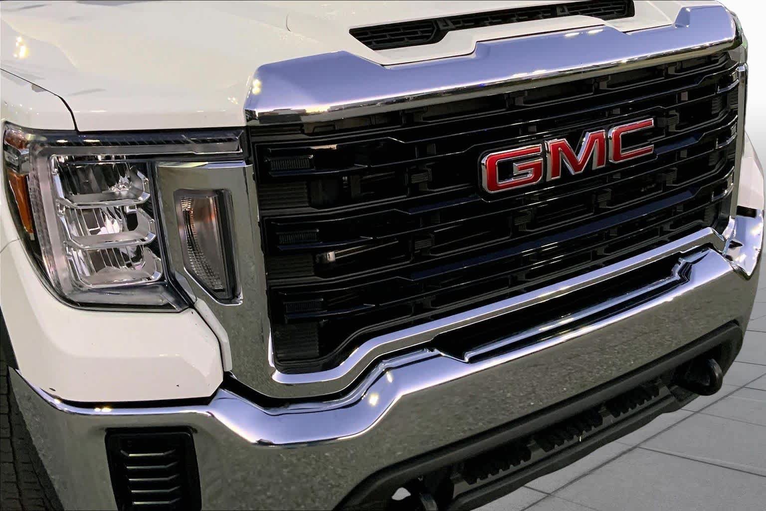 Used 2022 GMC Sierra 2500 Pro w/ Convenience Package AWD/4WD image 25