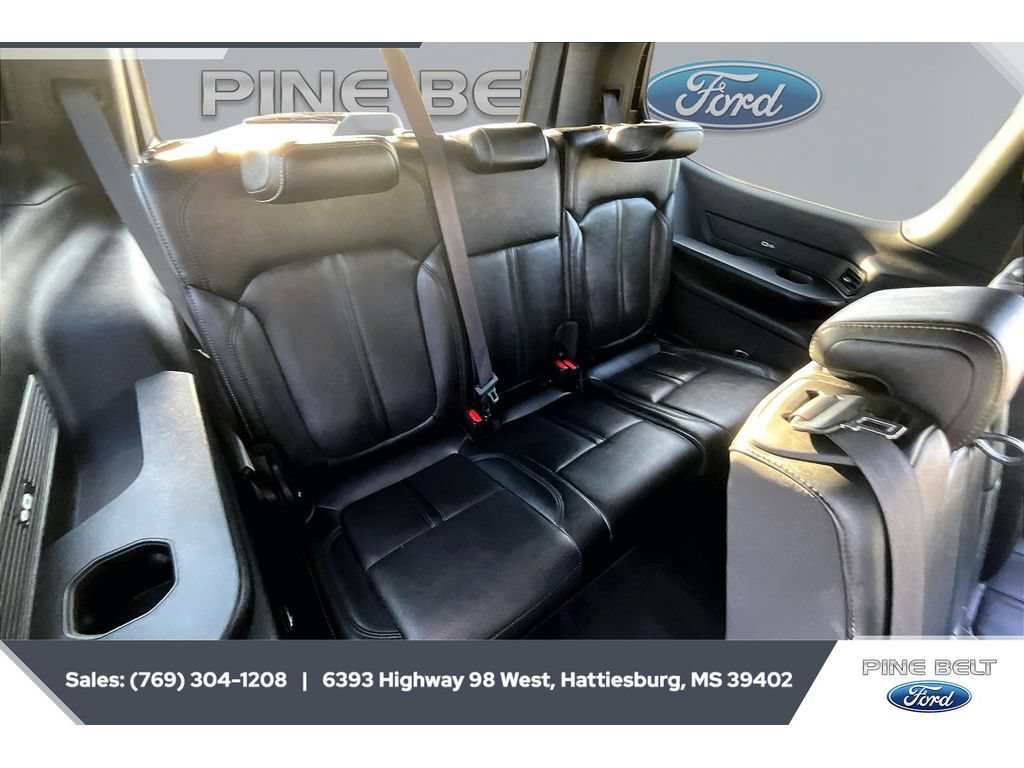 Used 2024 Jeep Wagoneer Series II w/ Flexible Seating Group AWD/4WD image 21
