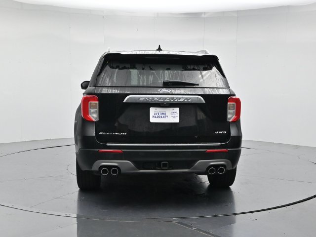 Certified 2024 Ford Explorer Platinum w/ Technology Package AWD/4WD image 8
