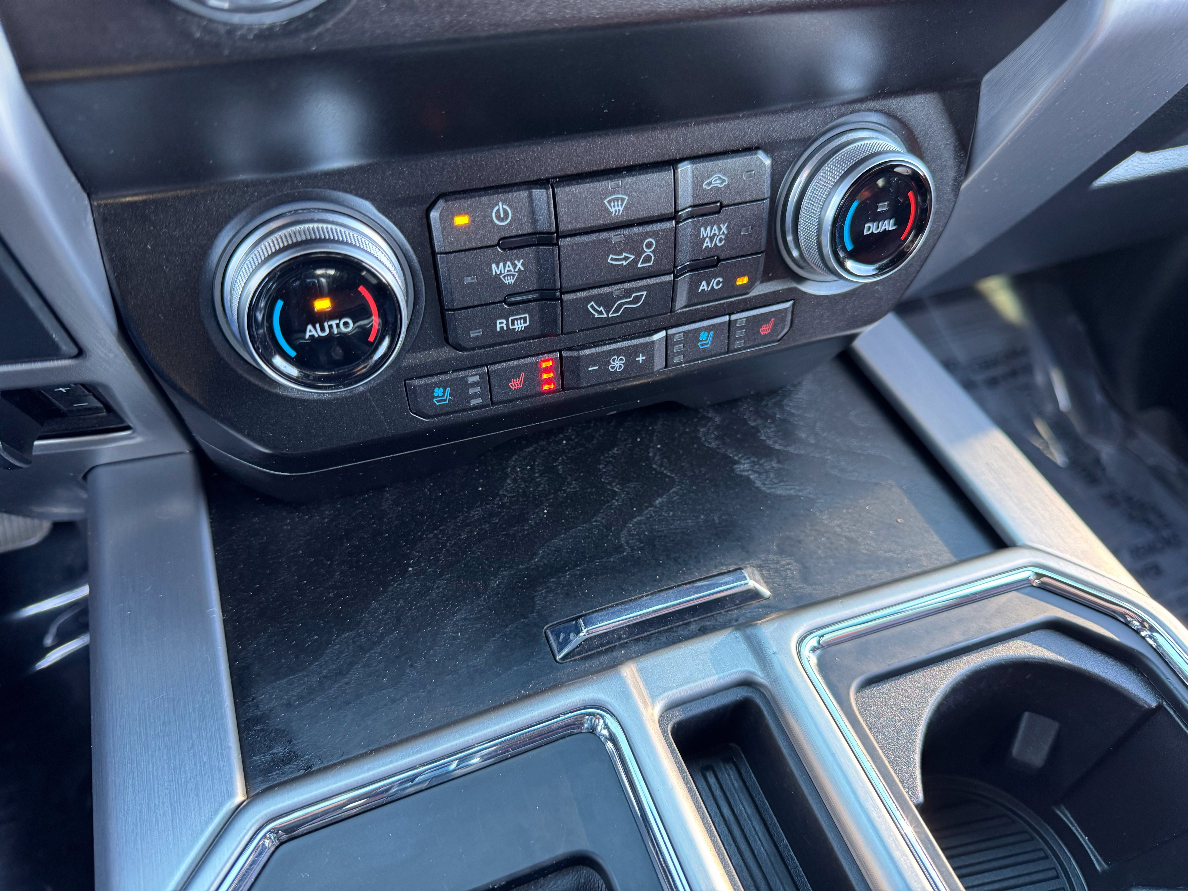 Certified 2019 Ford F150 Platinum w/ Equipment Group 701A Luxury AWD/4WD image 45