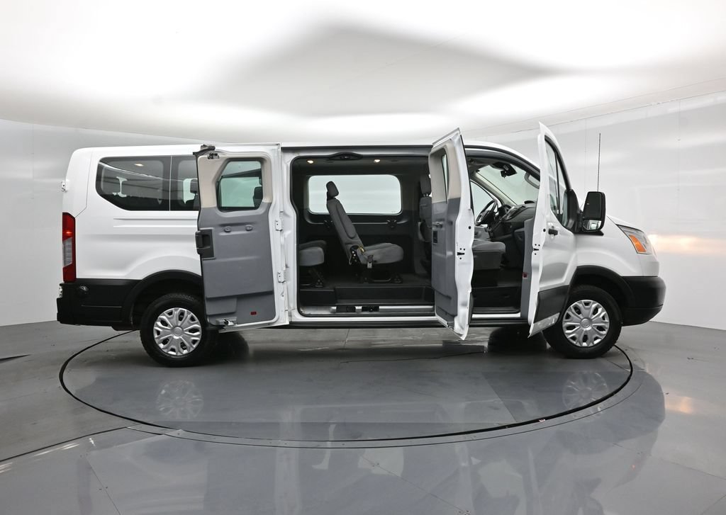Certified 2019 Ford Transit 350 XLT RWD image 5