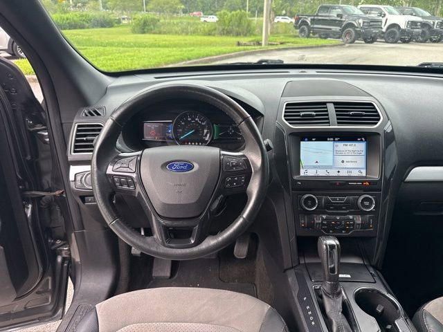 Certified 2017 Ford Explorer XLT w/ Equipment Group 202A FWD image 12