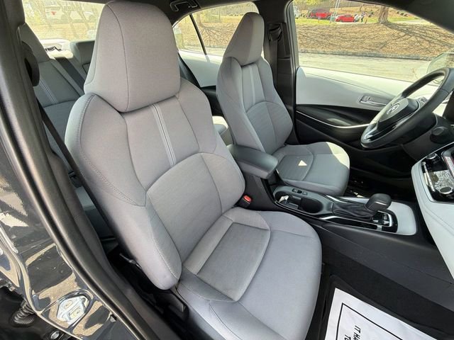 Used 2025 Toyota Corolla SE image 26