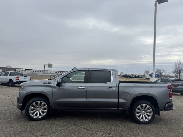 Used 2021 Chevrolet Silverado 1500 High Country w/ Safety Package II image 2