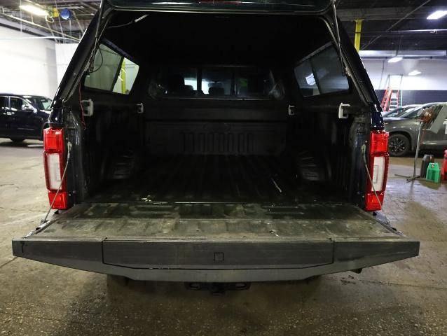 Certified 2022 Ford F250 Lariat w/ Black Appearance Package image 16