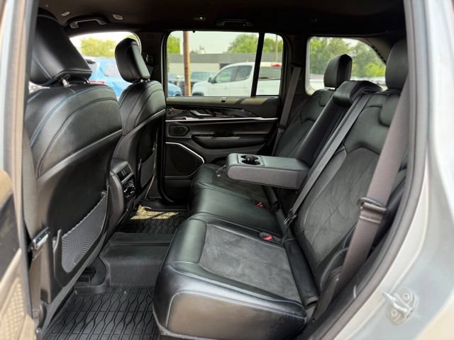 Used 2022 Jeep Grand Cherokee Trailhawk w/ Luxury Tech Group III AWD/4WD image 14