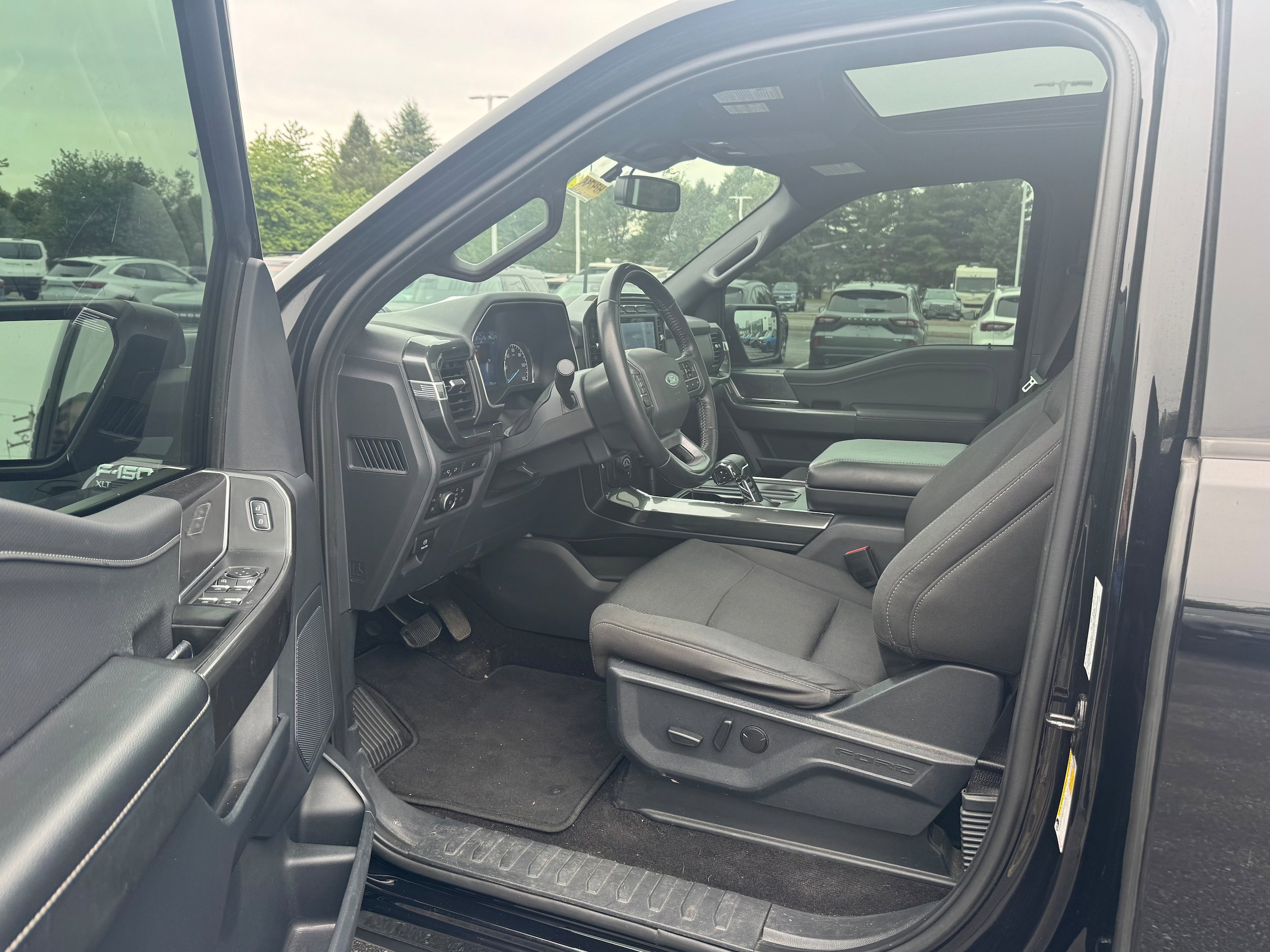 Certified 2022 Ford F150 XLT w/ Equipment Group 302A High AWD/4WD image 10