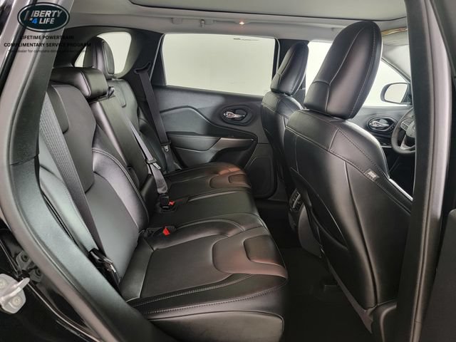 Used 2022 Jeep Cherokee Limited AWD/4WD image 20