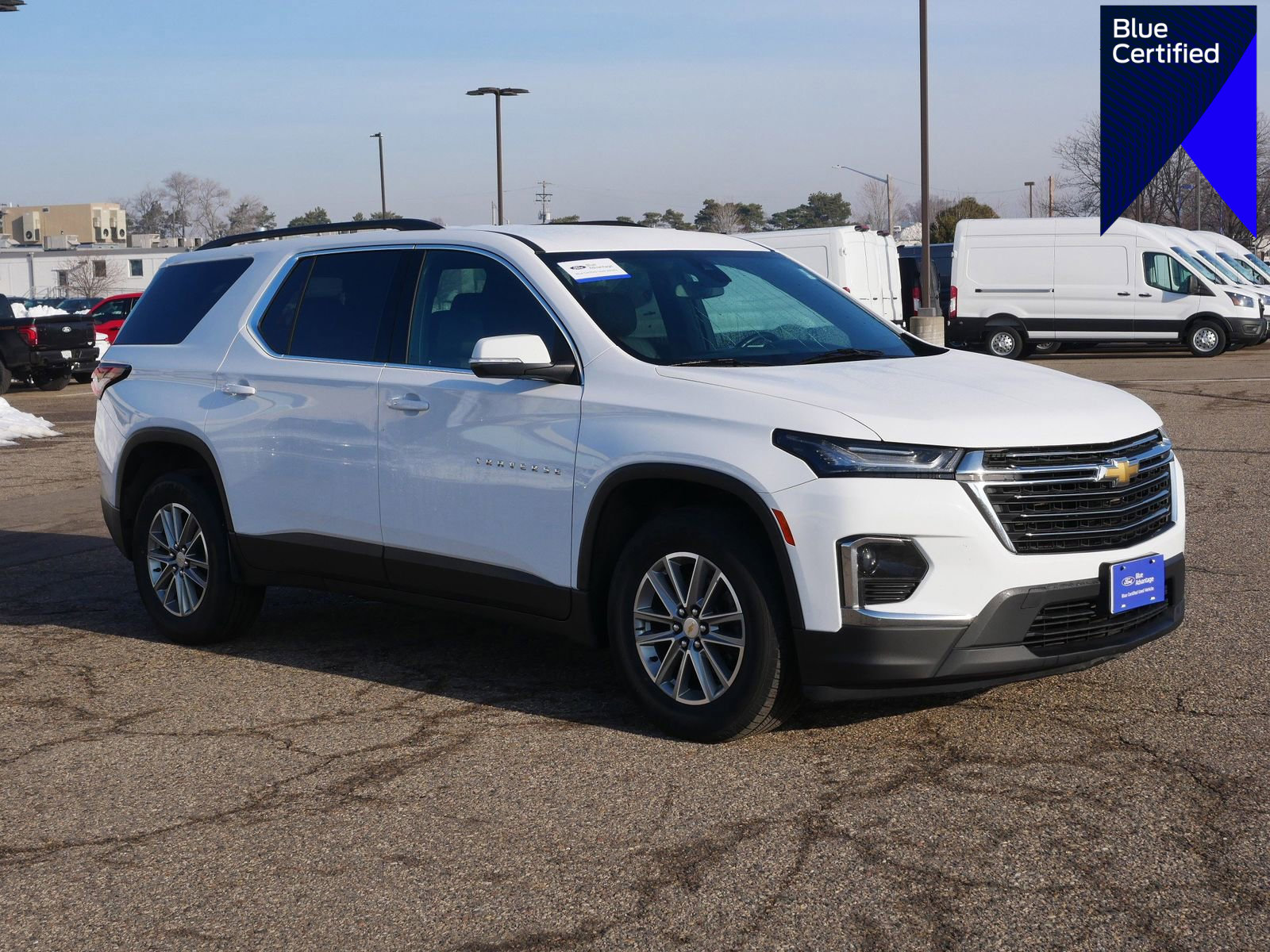 Used 2023 Chevrolet Traverse LT image 1