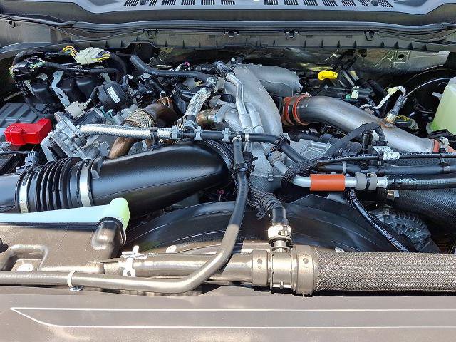 Certified 2024 Ford F250 Lariat w/ Lariat Ultimate Package AWD/4WD image 31