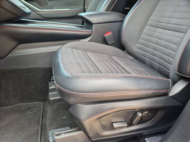 Certified 2025 Ford Explorer ST-Line w/ Premium Package RWD image 16