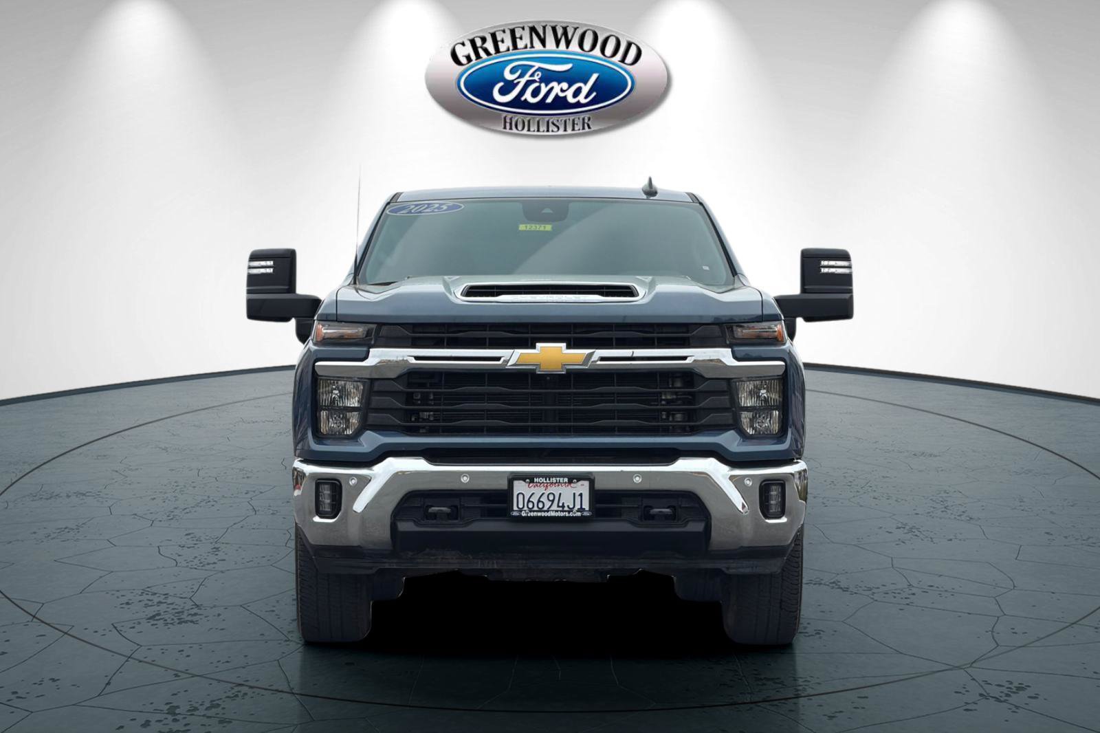Used 2025 Chevrolet Silverado 2500 LT w/ All Star Edition AWD/4WD image 9