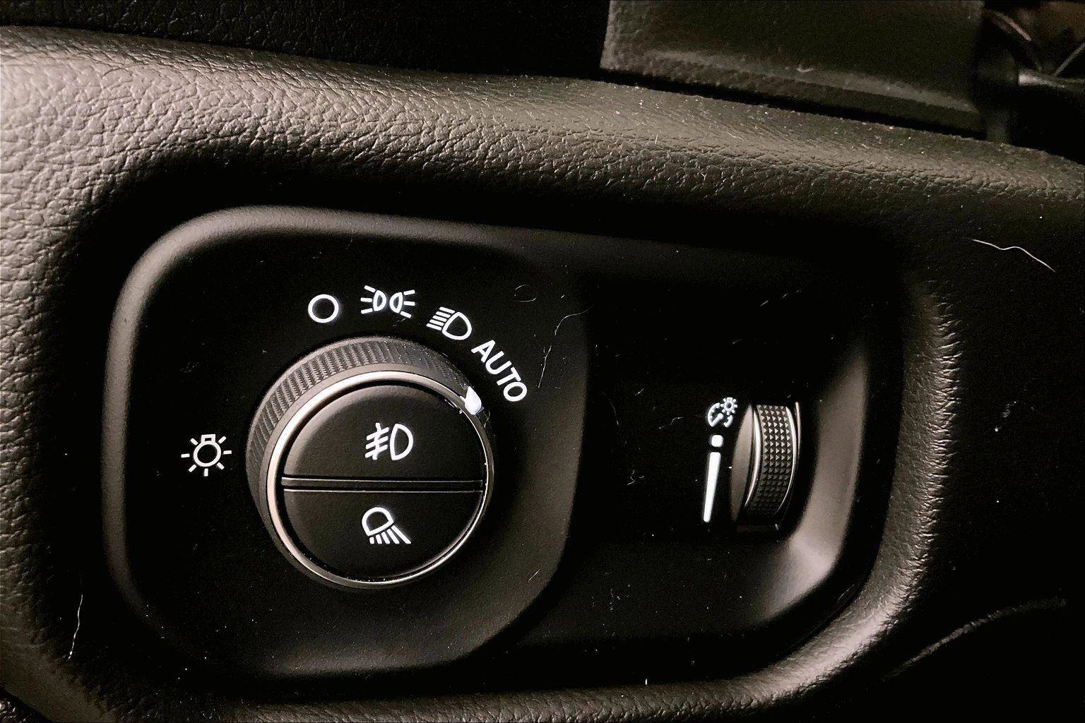 Used 2022 RAM 1500 Big Horn image 30