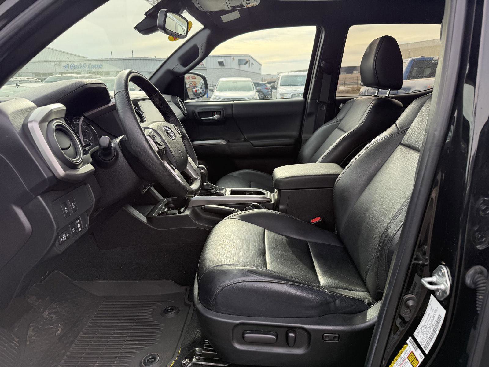 Used 2023 Toyota Tacoma Limited image 9