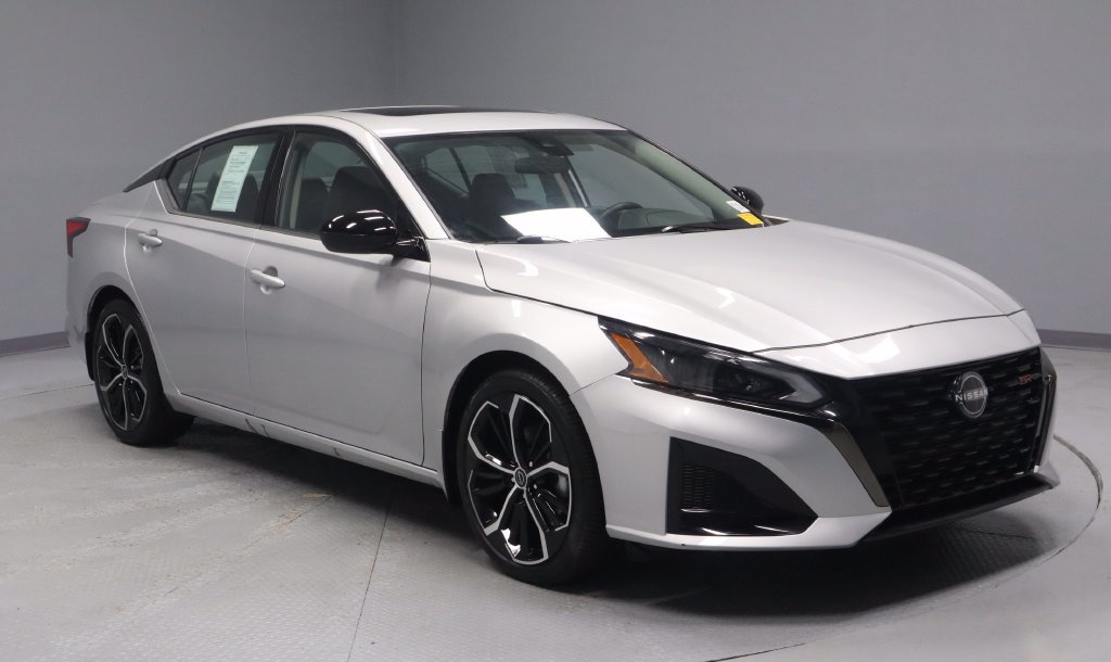 Used 2023 Nissan Altima 2.5 SR w/ SR Premium Package