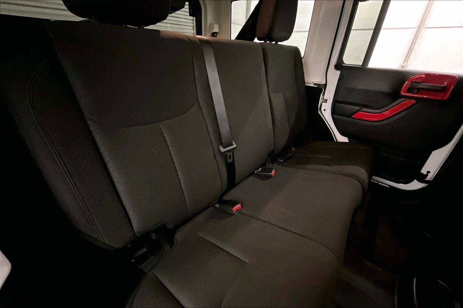 Used 2018 Jeep Wrangler Unlimited Sport S image 26