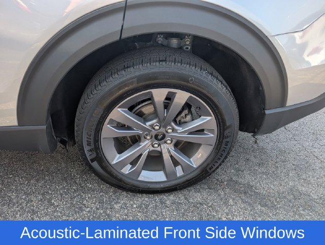 Certified 2023 Ford Explorer XLT w/ Equipment Group 202A AWD/4WD image 24