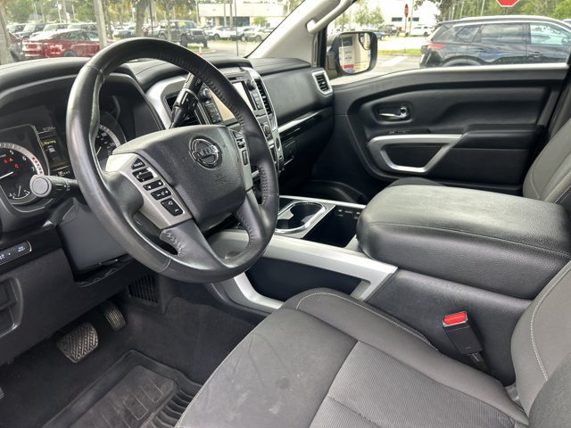 Used 2017 Nissan Titan SV RWD image 18