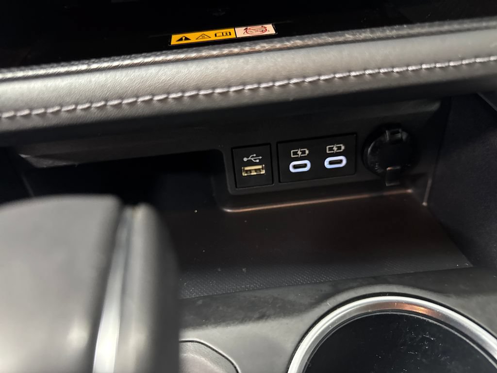 Used 2023 Toyota Highlander XLE AWD/4WD image 33