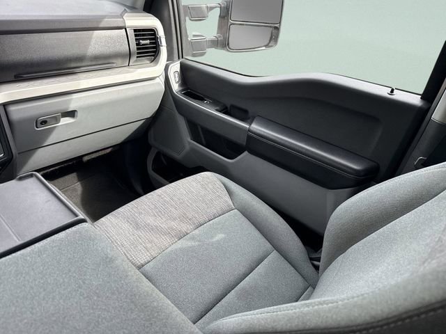 Certified 2024 Ford F350 XLT AWD/4WD image 25