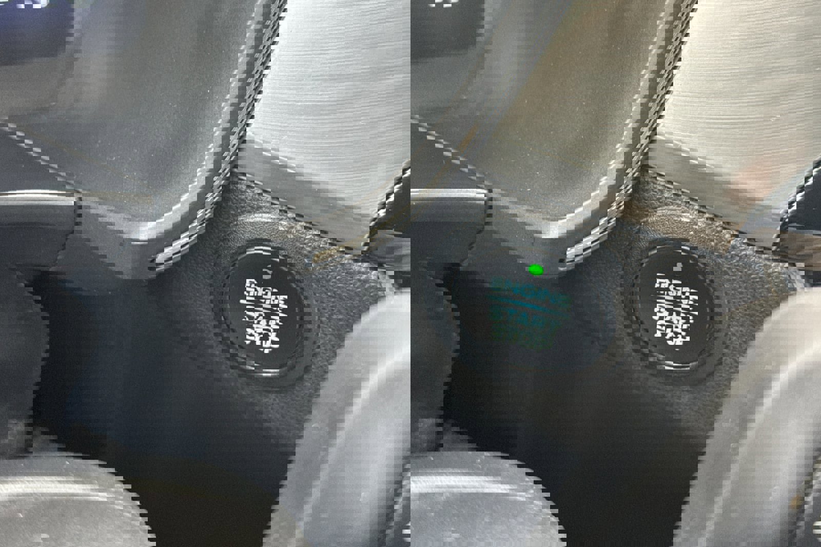 Certified 2022 Ford Escape Titanium image 24