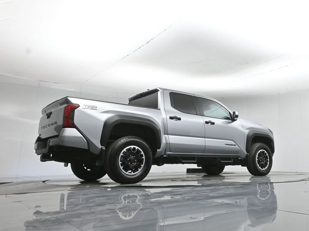Used 2025 Toyota Tacoma TRD Off-Road image 15