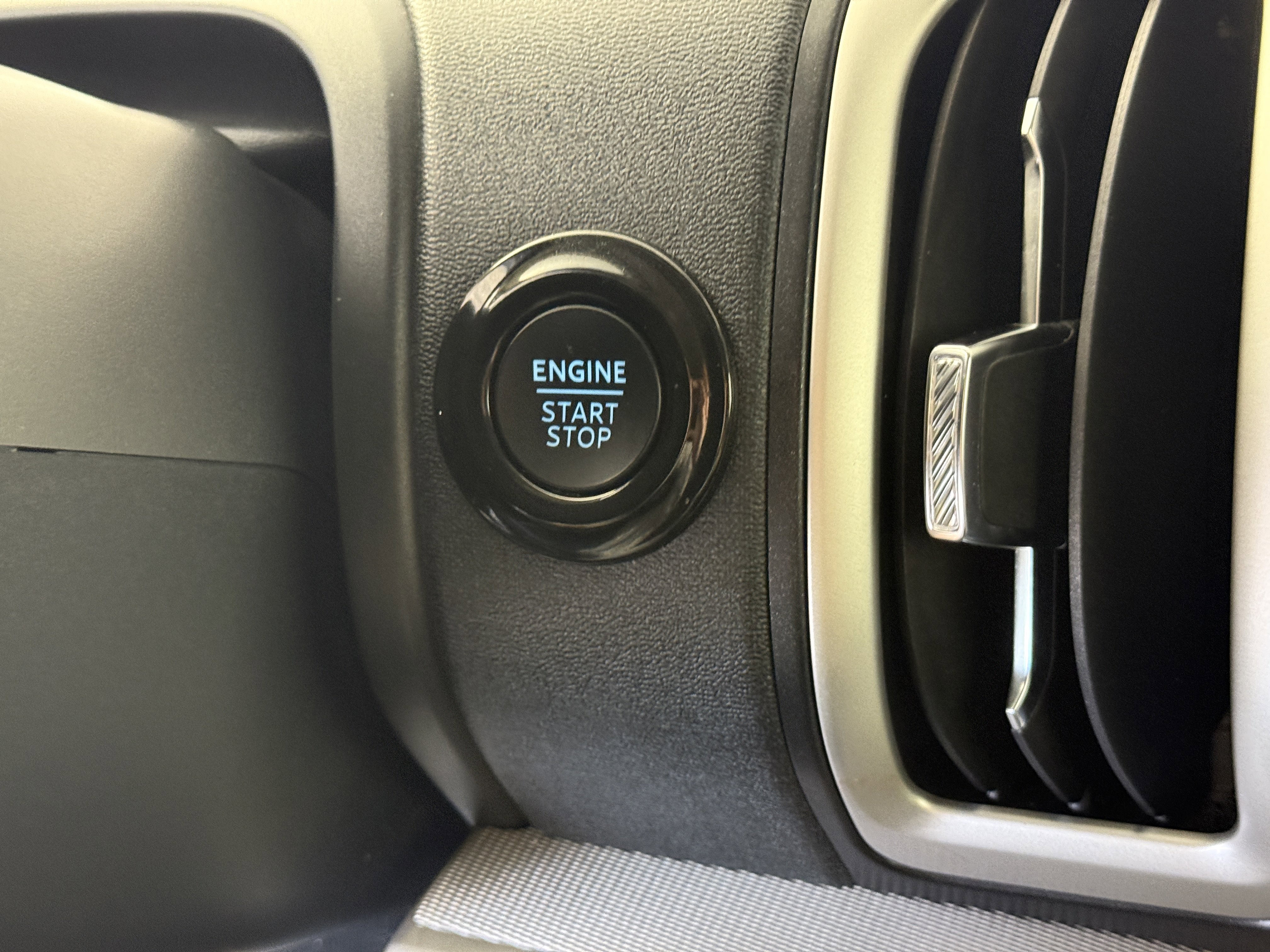 Certified 2025 Ford Expedition Active RWD image 28