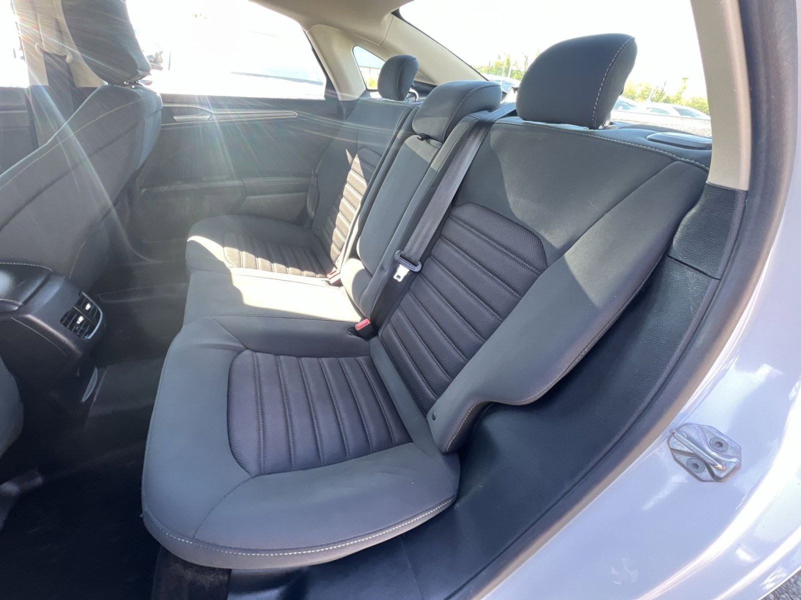 Certified 2018 Ford Fusion SE FWD image 37