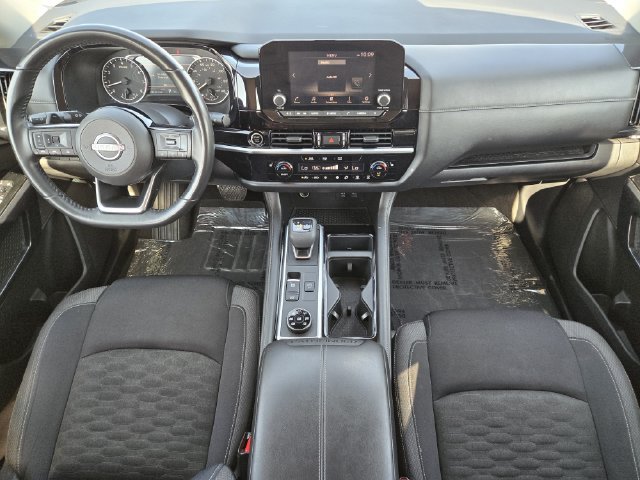 Used 2022 Nissan Pathfinder SV AWD/4WD image 23