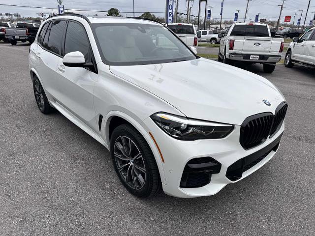 Used 2022 BMW X5 sDrive40i w/ M Sport Package image 3