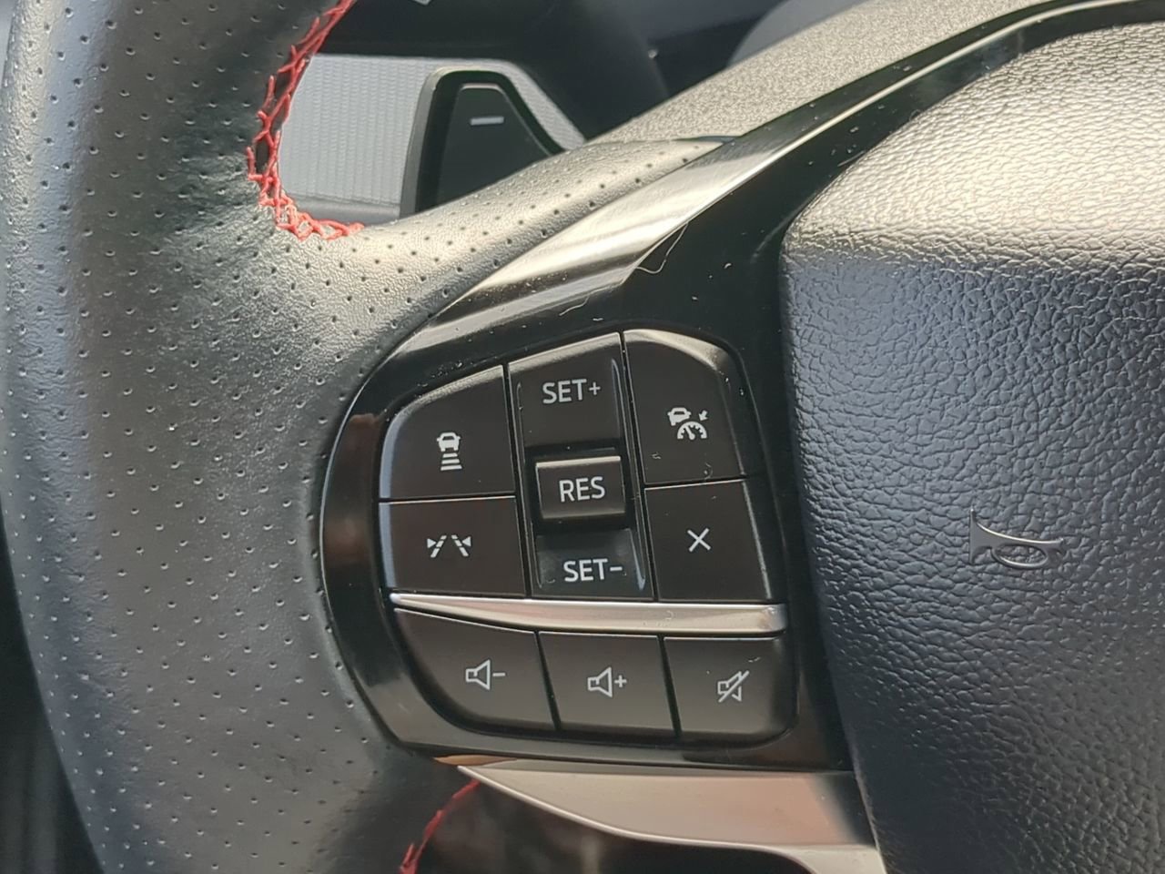 Certified 2025 Ford Explorer ST image 25