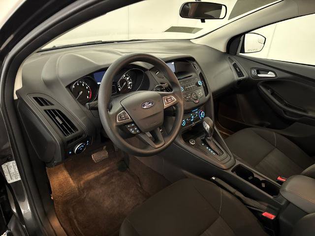 Certified 2017 Ford Focus SE image 9