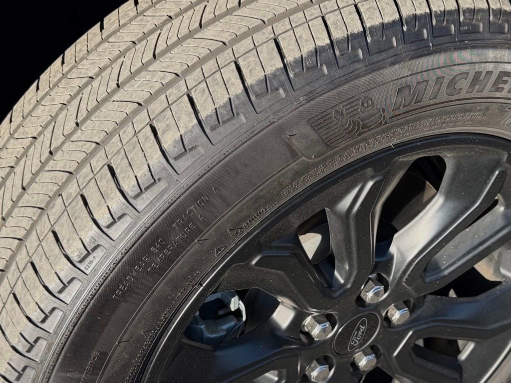 Certified 2024 Ford Maverick XLT w/ XLT Luxury Package image 13