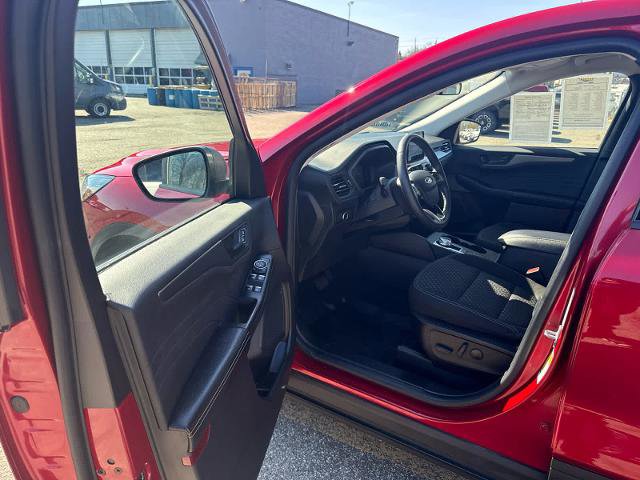 Certified 2023 Ford Escape Active AWD/4WD image 6