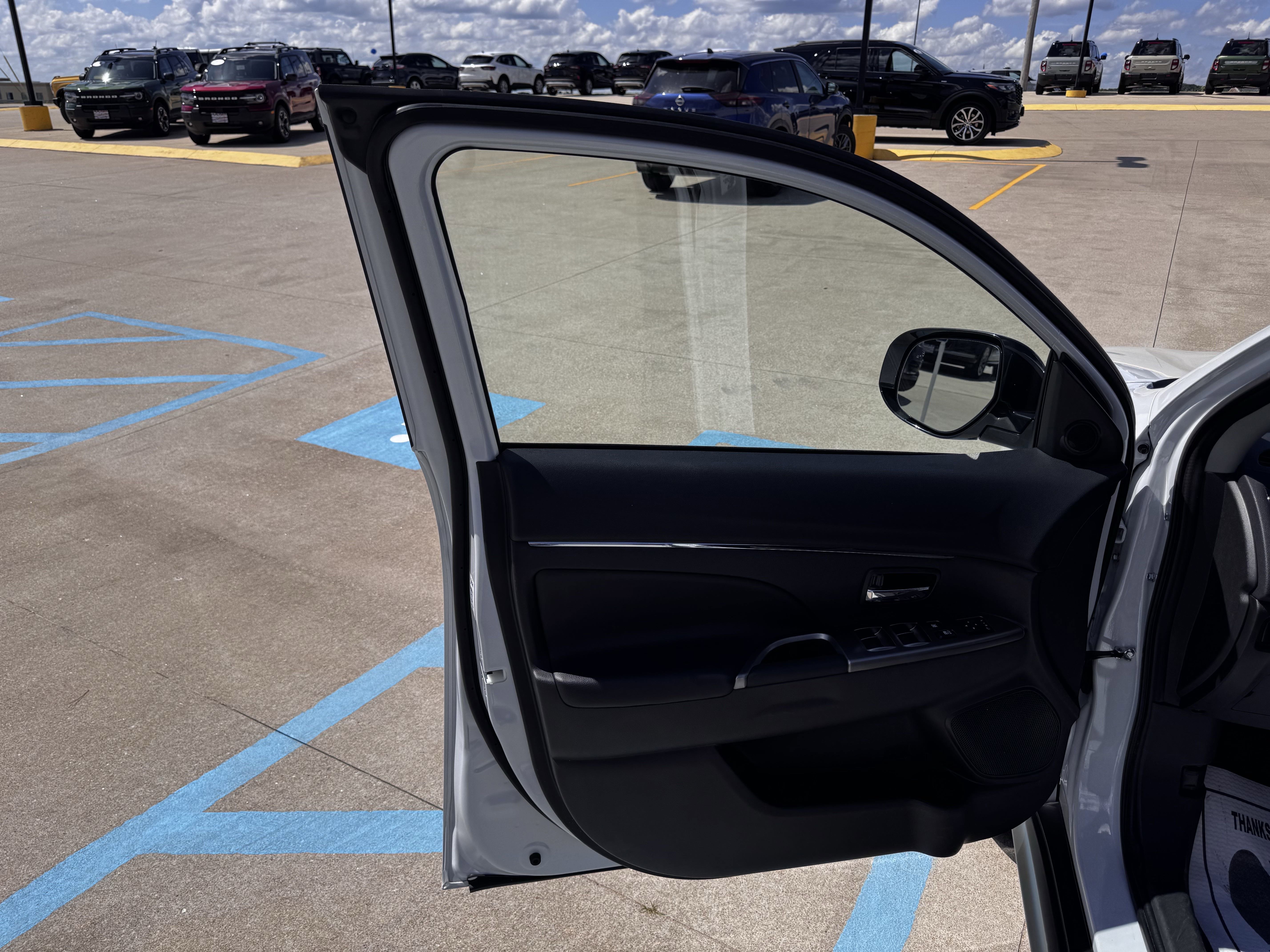 Used 2024 Mitsubishi Outlander Sport AWD image 7