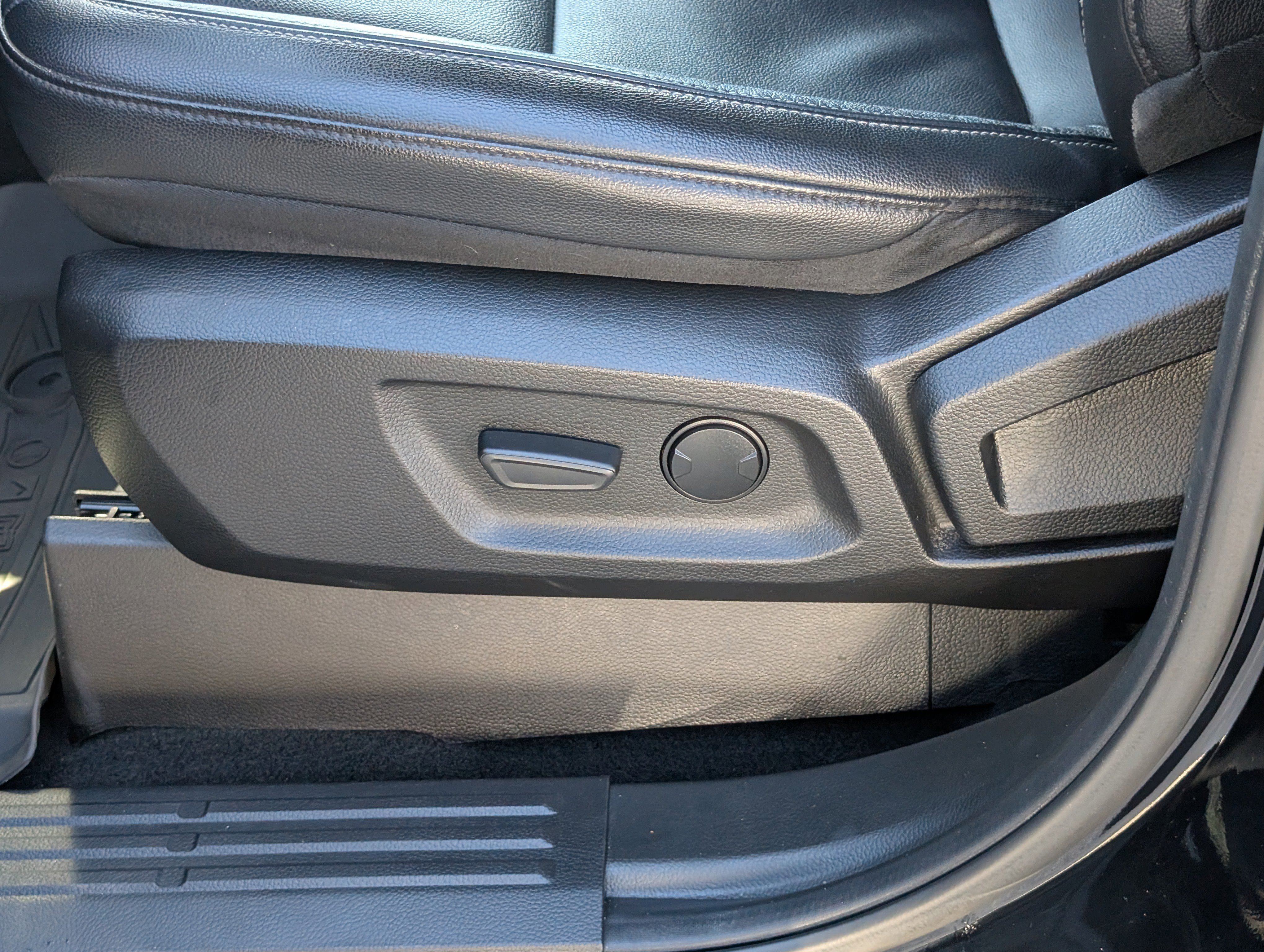 Certified 2023 Ford Ranger Lariat w/ FX4 Off-Road Package image 20