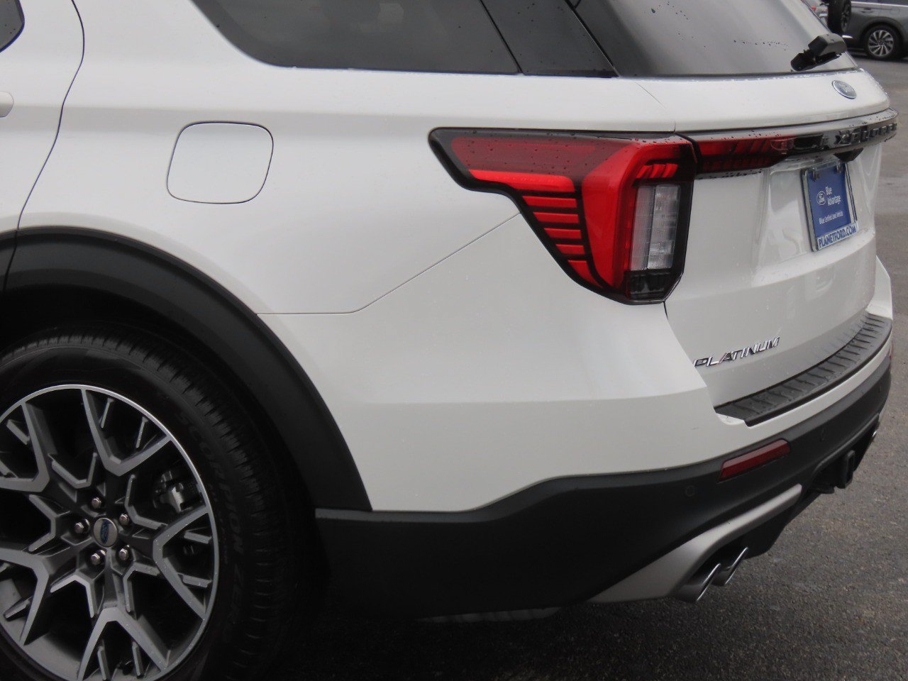 Certified 2025 Ford Explorer Platinum w/ Ultimate Package RWD image 14