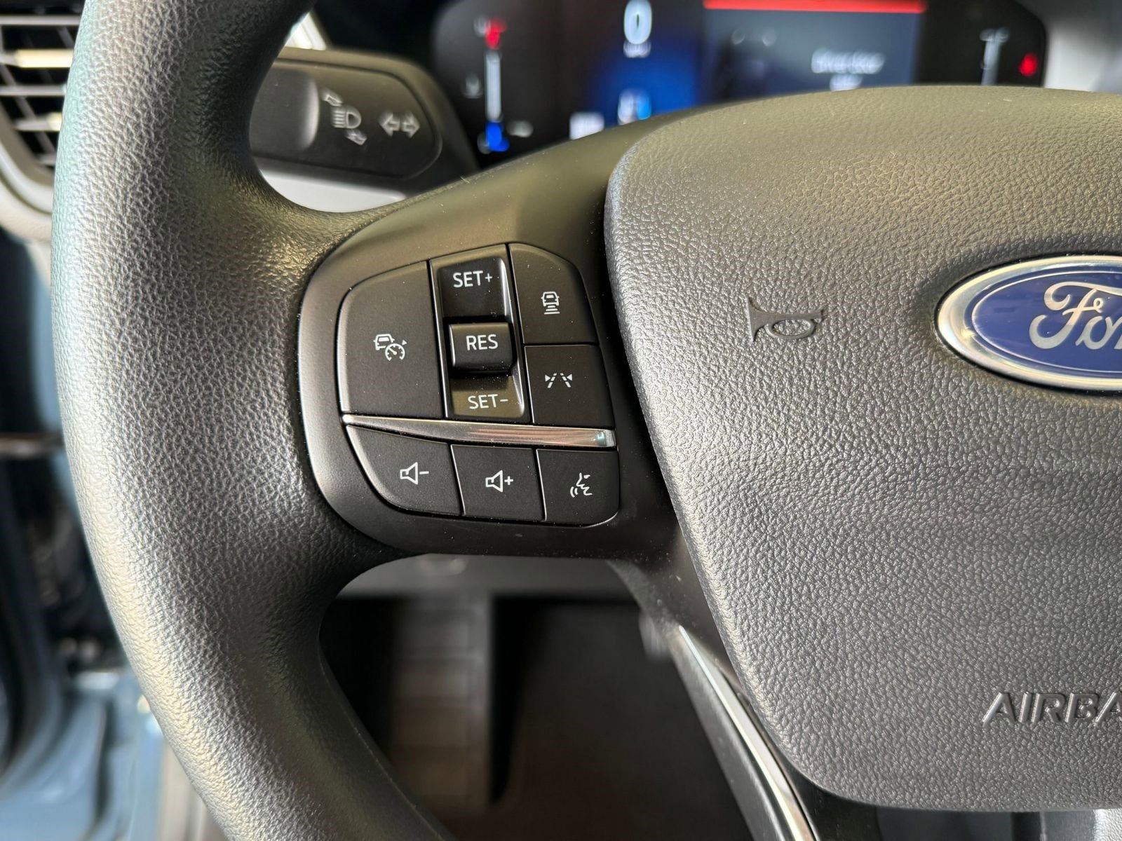 Certified 2025 Ford Escape Active w/ Tech Pack #1 FWD image 18