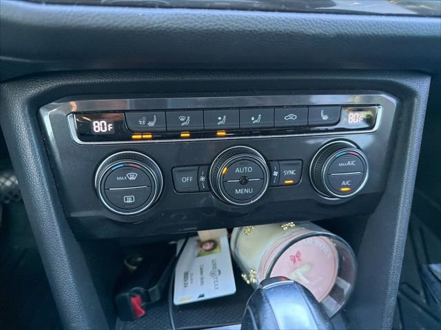 Used 2018 Volkswagen Tiguan SEL Premium image 29