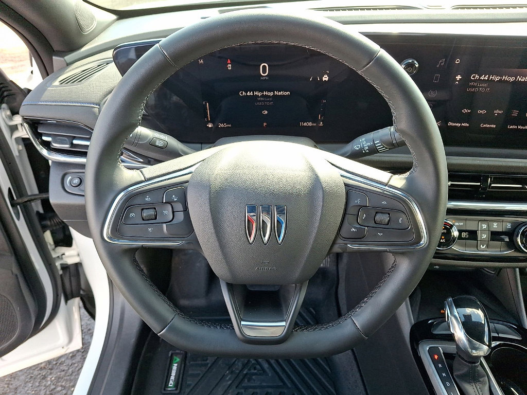 Used 2025 Buick Envista Sport Touring w/ Convenience II Package image 16