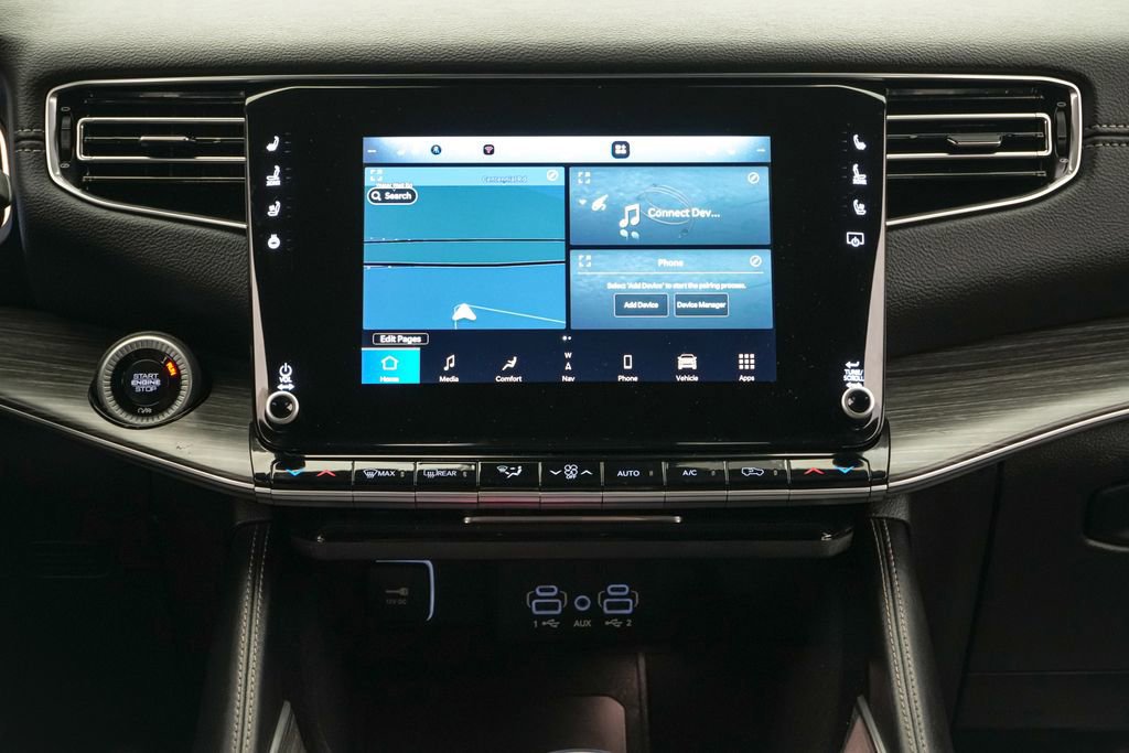 Used 2024 Jeep Wagoneer L Series II w/ Flexible Seating Group image 15