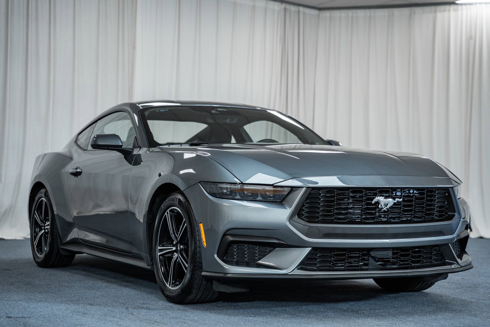 Certified 2025 Ford Mustang Coupe image 1