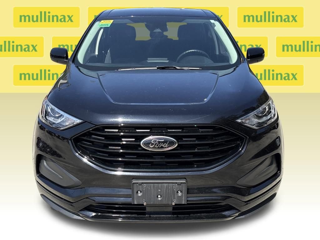 Certified 2024 Ford Edge SE w/ Black Appearance Package image 7