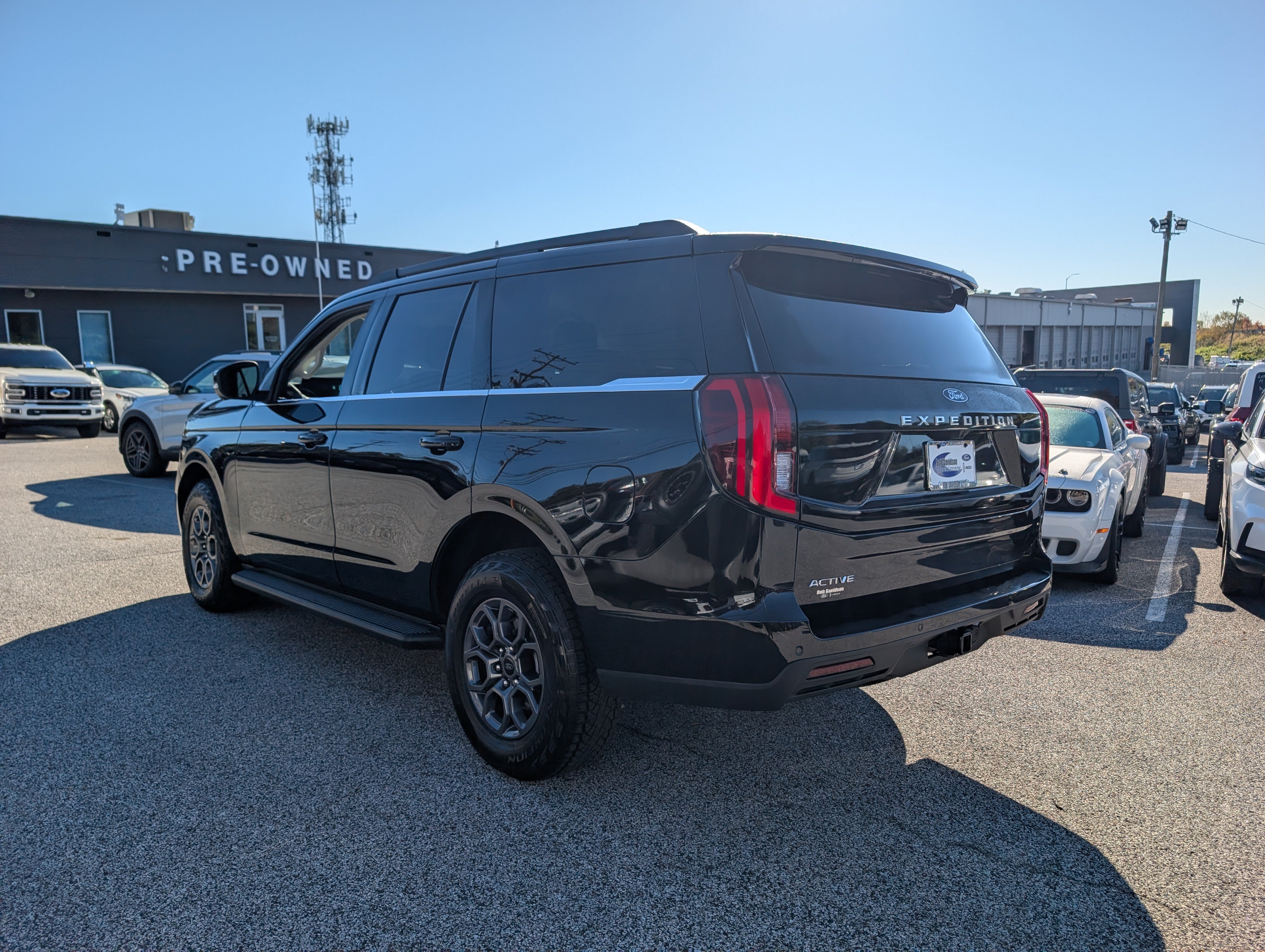 Certified 2026 Ford Expedition Active AWD/4WD image 5