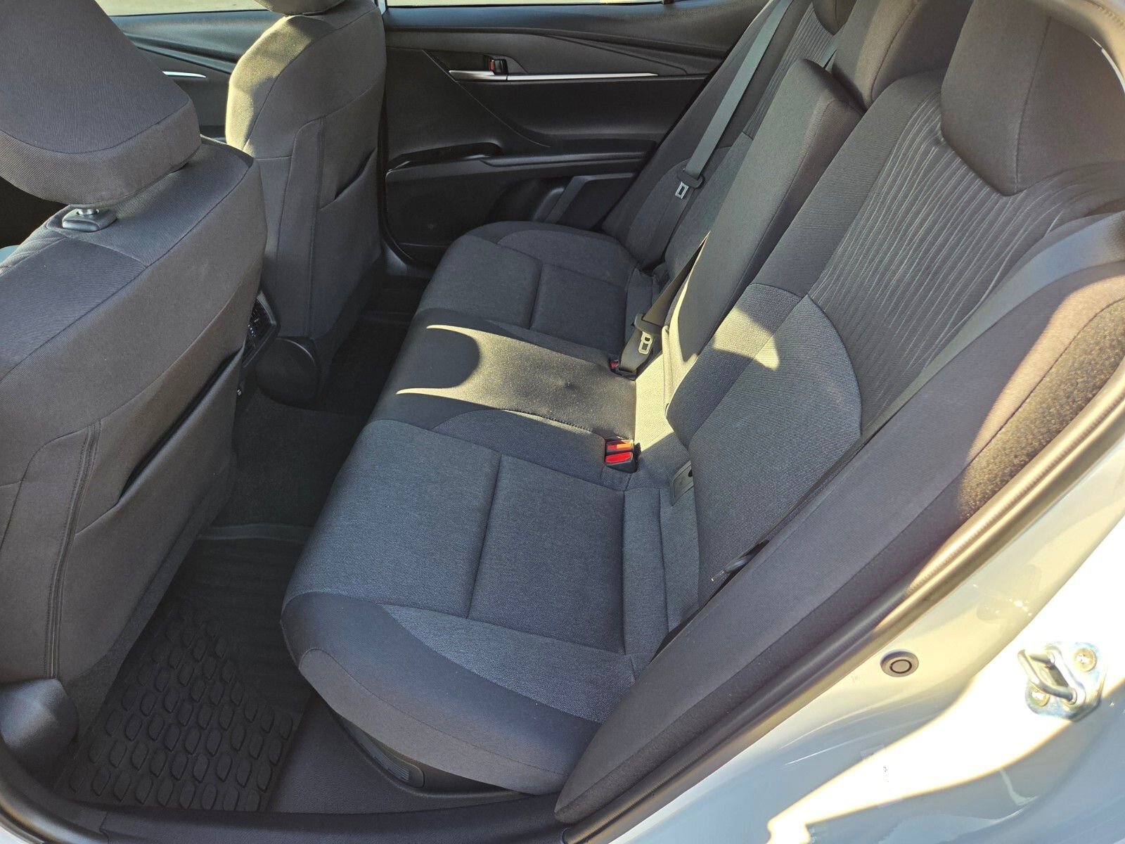 Used 2025 Toyota Camry LE w/ Convenience Package FWD image 11