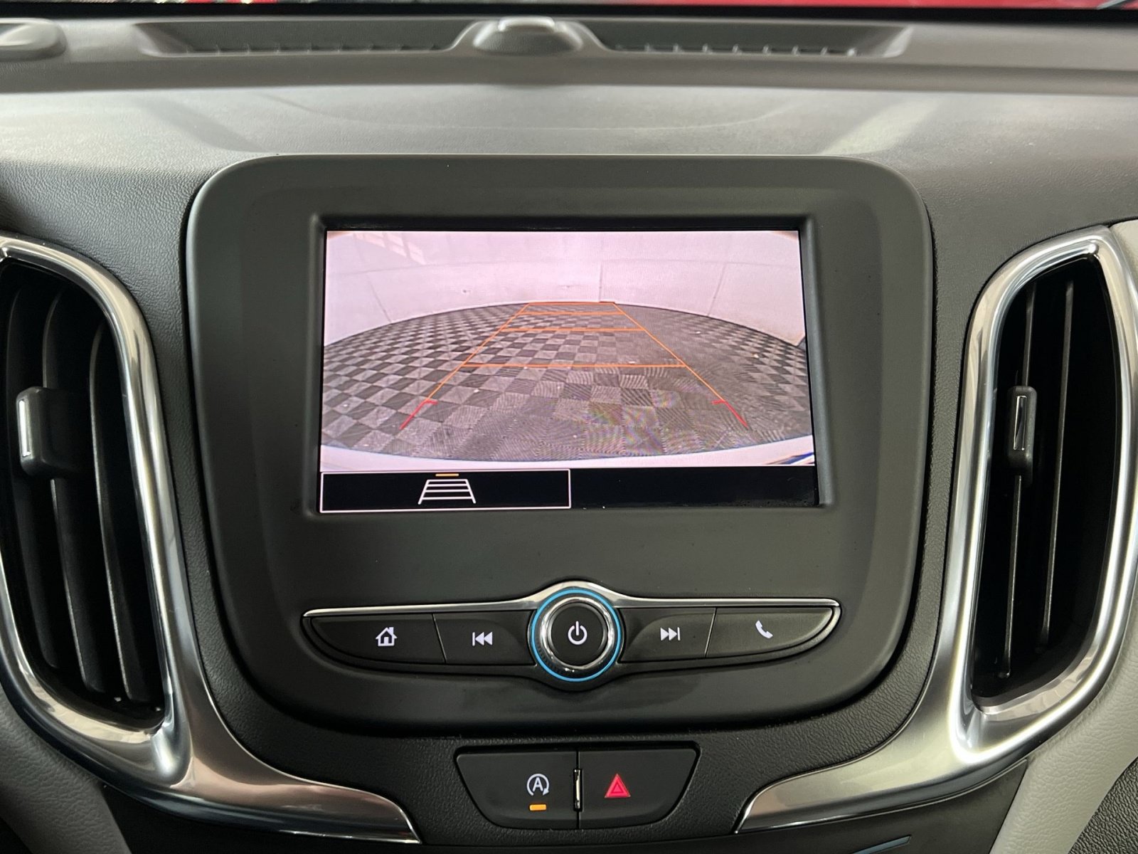 Used 2024 Chevrolet Equinox LS AWD/4WD image 19