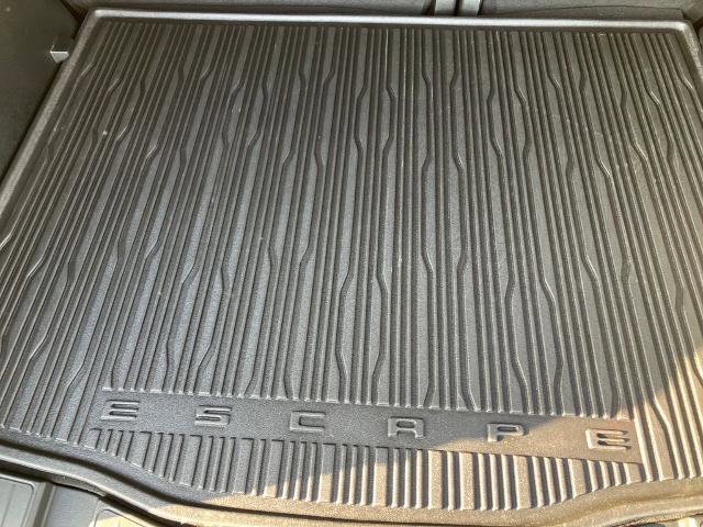 Certified 2025 Ford Escape Platinum w/ Premium Technology Package AWD/4WD image 16