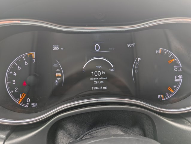 Used 2020 Jeep Grand Cherokee Altitude RWD image 15